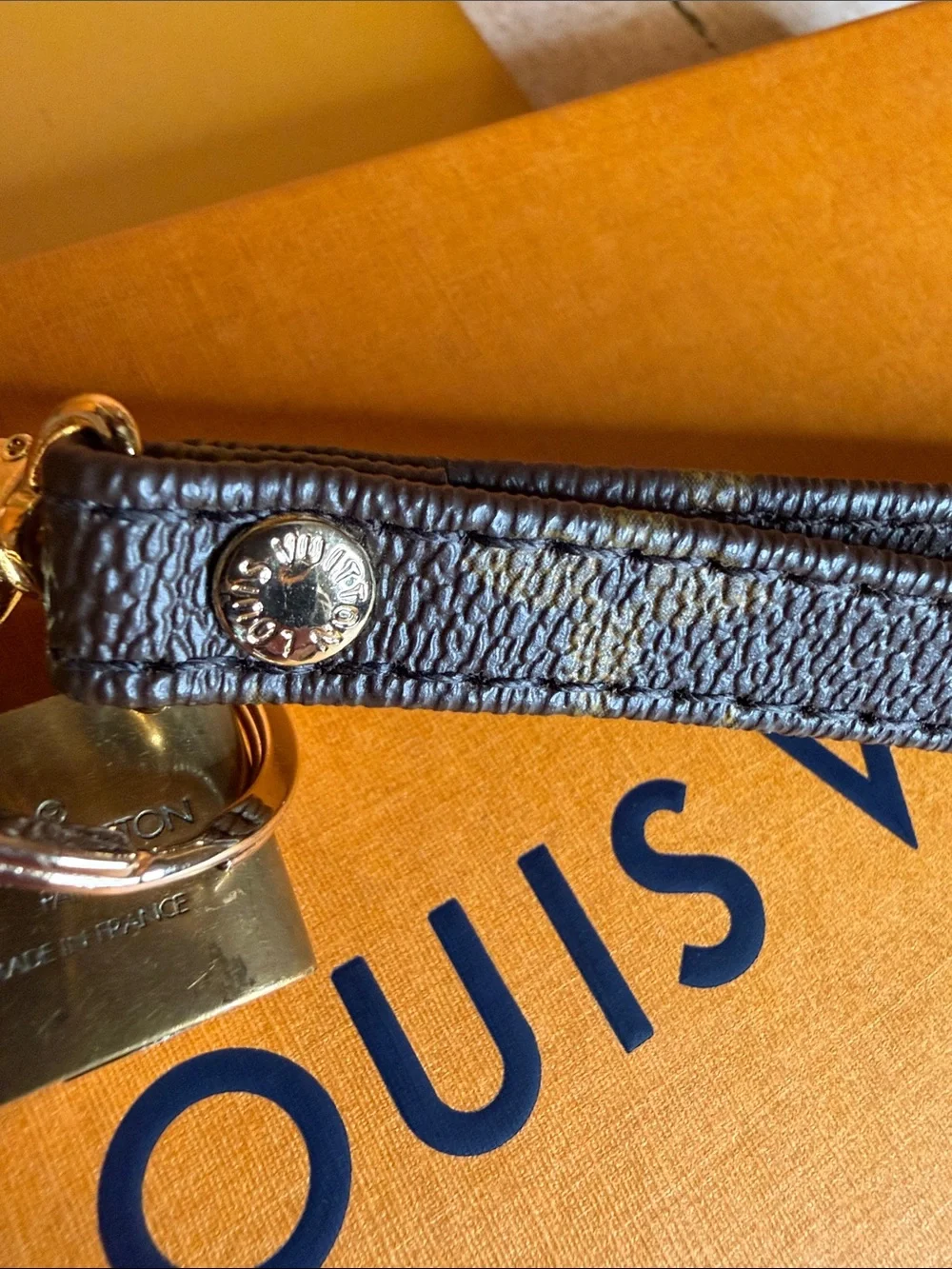 Leather Wrist Keychain with Lock #309